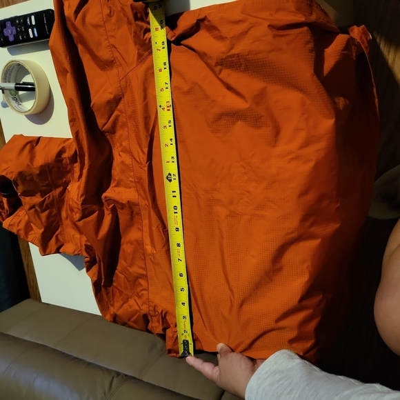 MOUNTAIN Equipment Co-op Soft Shell Rain Jacket Orange(see photo for measurement - Picture 7 of 7